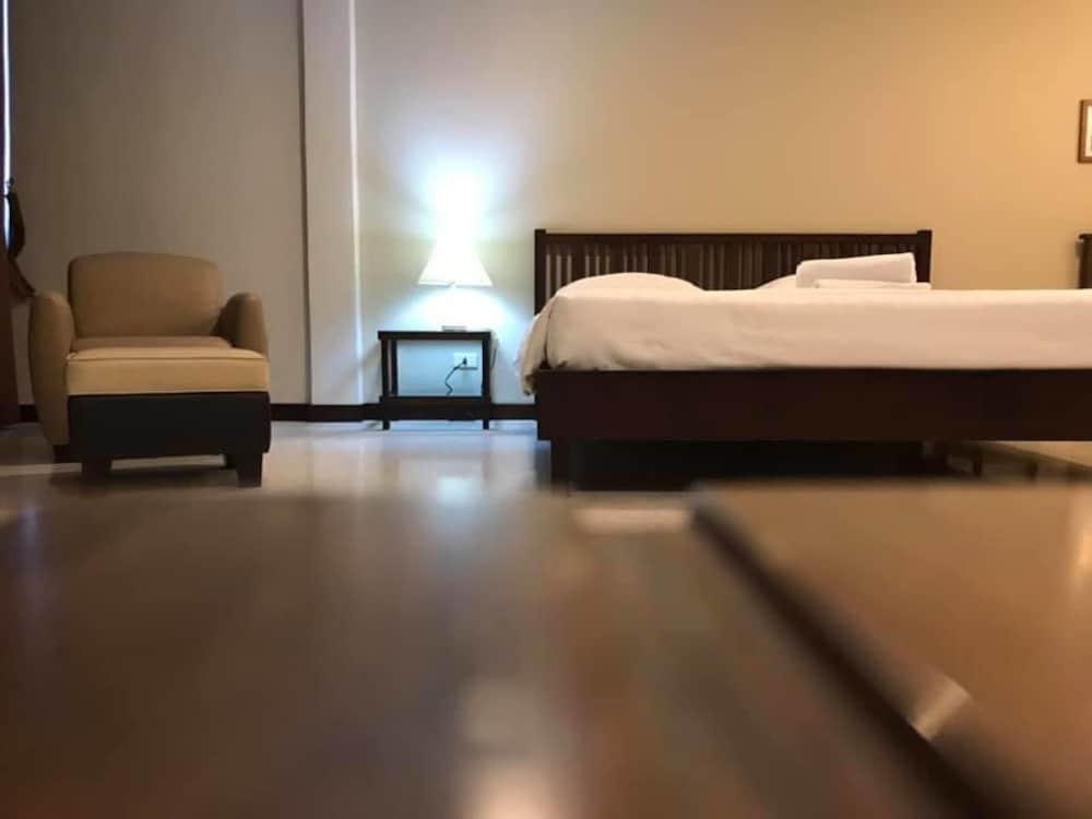 Mango Bedroom Inn Бангкок Экстерьер фото