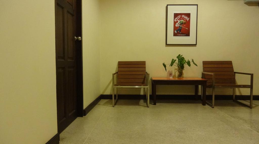 Mango Bedroom Inn Бангкок Экстерьер фото